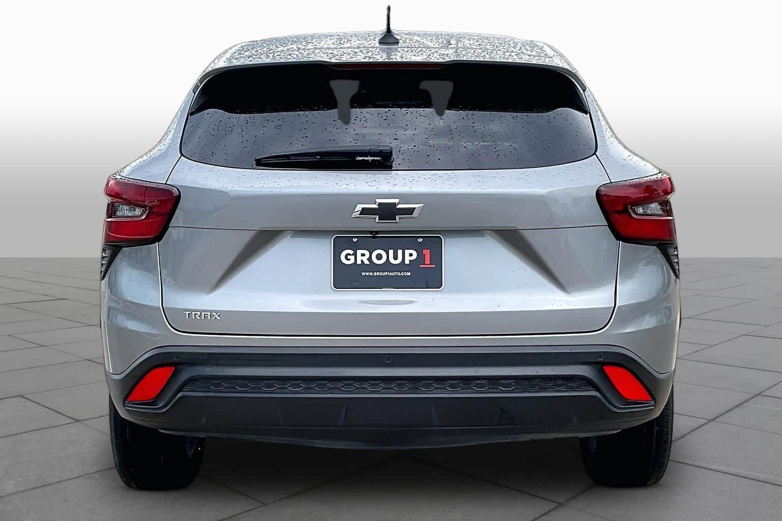 Used 2025 Sterling Gray Metallic Chevrolet LS image 5