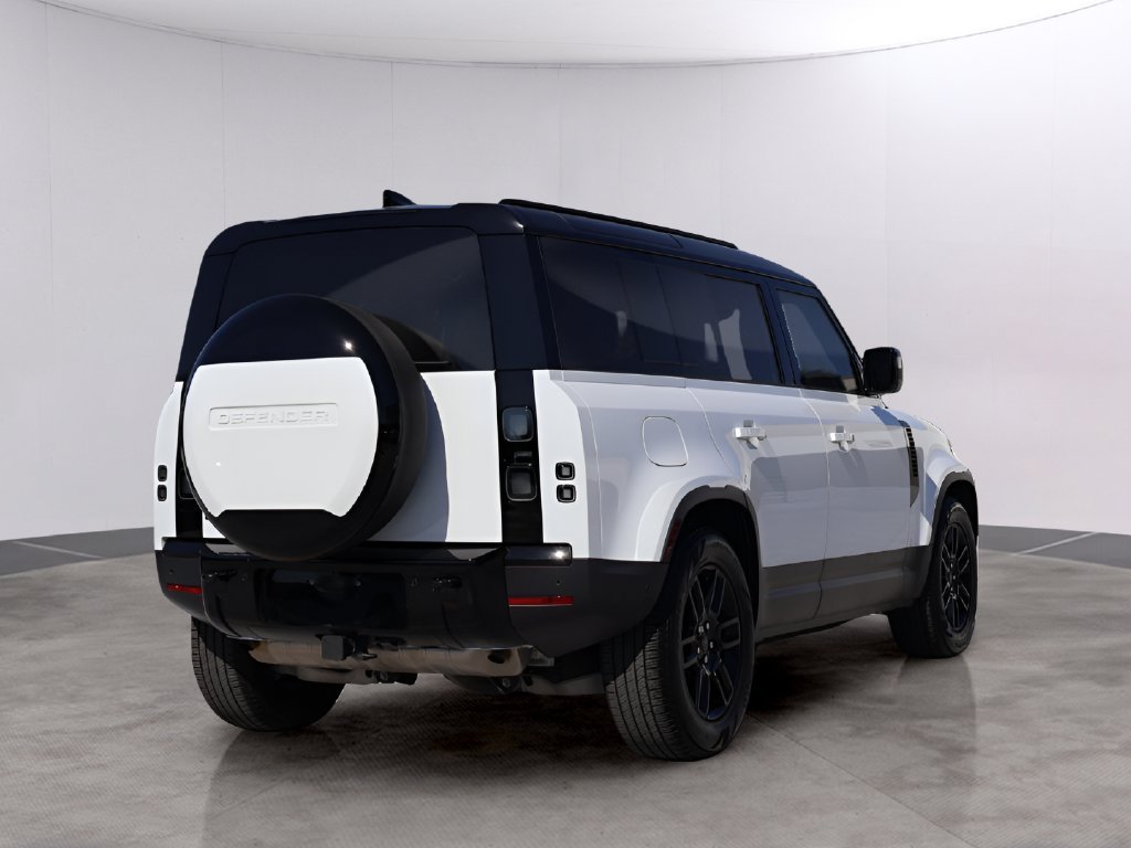 Certified Used 2026 Fuji White Land Rover S image 7