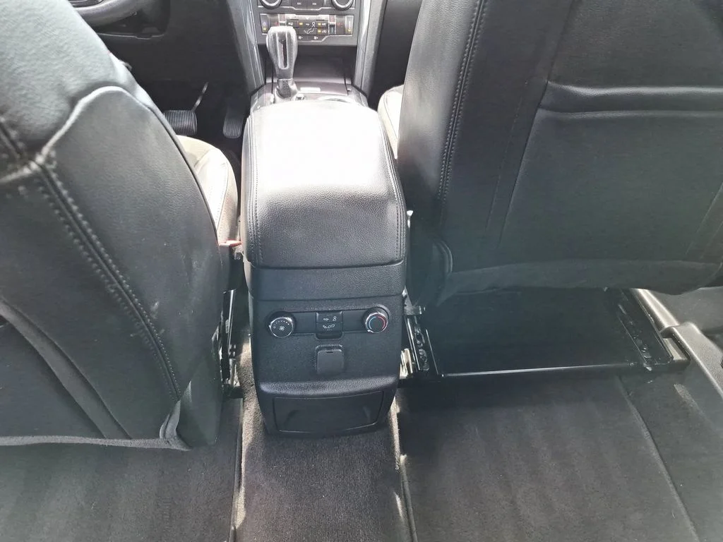 Used 2018 Gray Ford XLT image 33