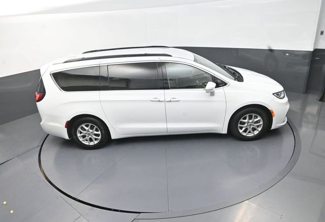 Used 2022 White Chrysler Touring L image 18