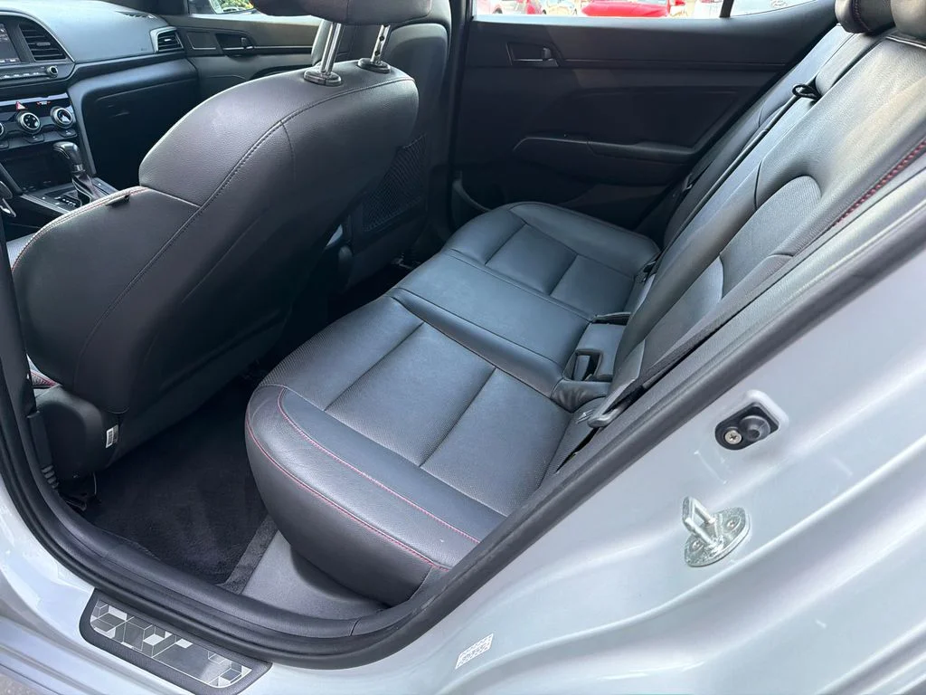 Used 2019 Silver Hyundai Sport image 20
