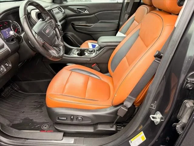 Used 2020 Black GMC AT4 image 7