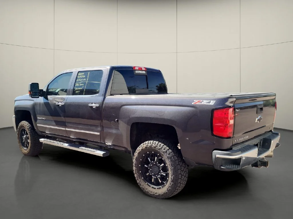 Used 2015 Gray Chevrolet LTZ image 5