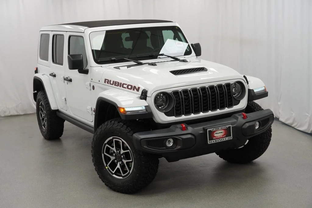 New 2026 Bright White Clear-Coat Exterior Paint Jeep Rubicon image 8