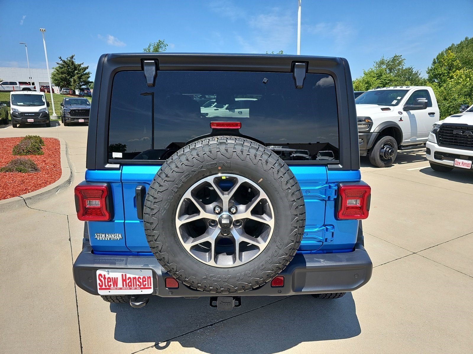 New 2026 Hydro Blue Pearlcoat Jeep Sport S image 4