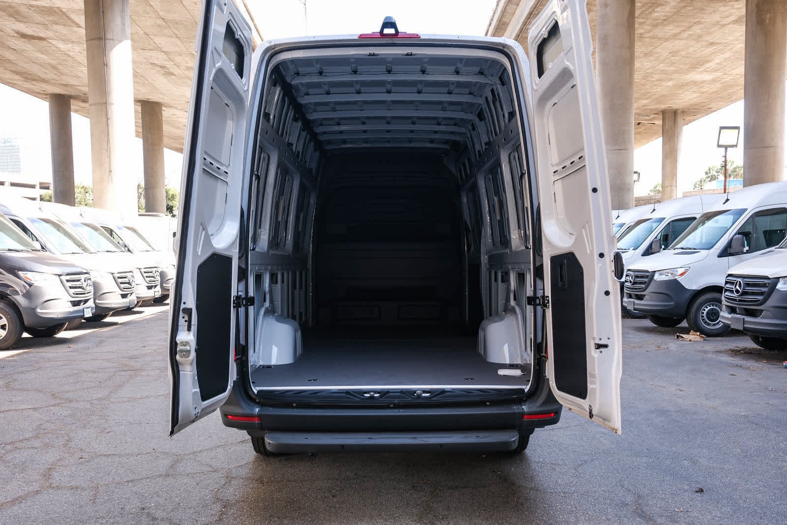 New 2025 Arctic White Mercedes-Benz Cargo 170 WB High Roof RWD Electric Motor image 27