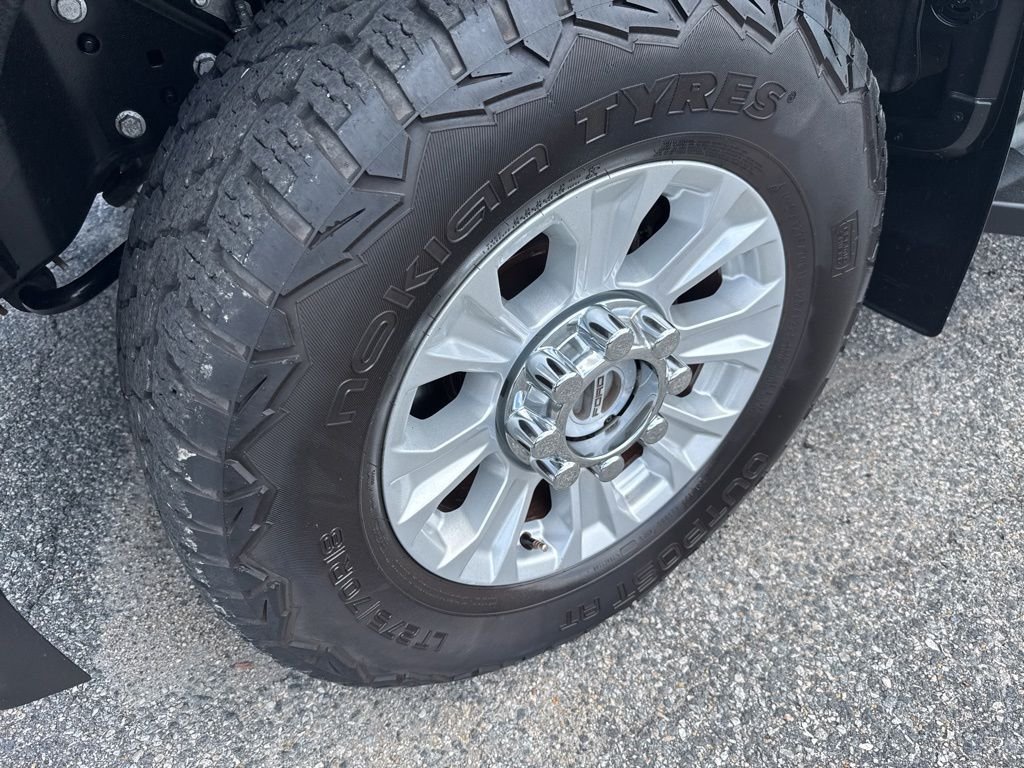 Used 2020 Gray Ford XLT image 10