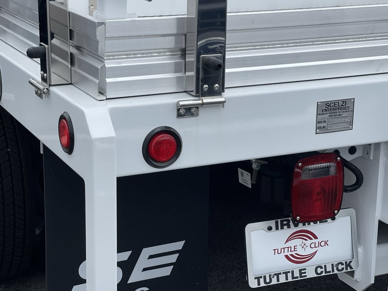 New 2026 Oxford White Ford XL image 9