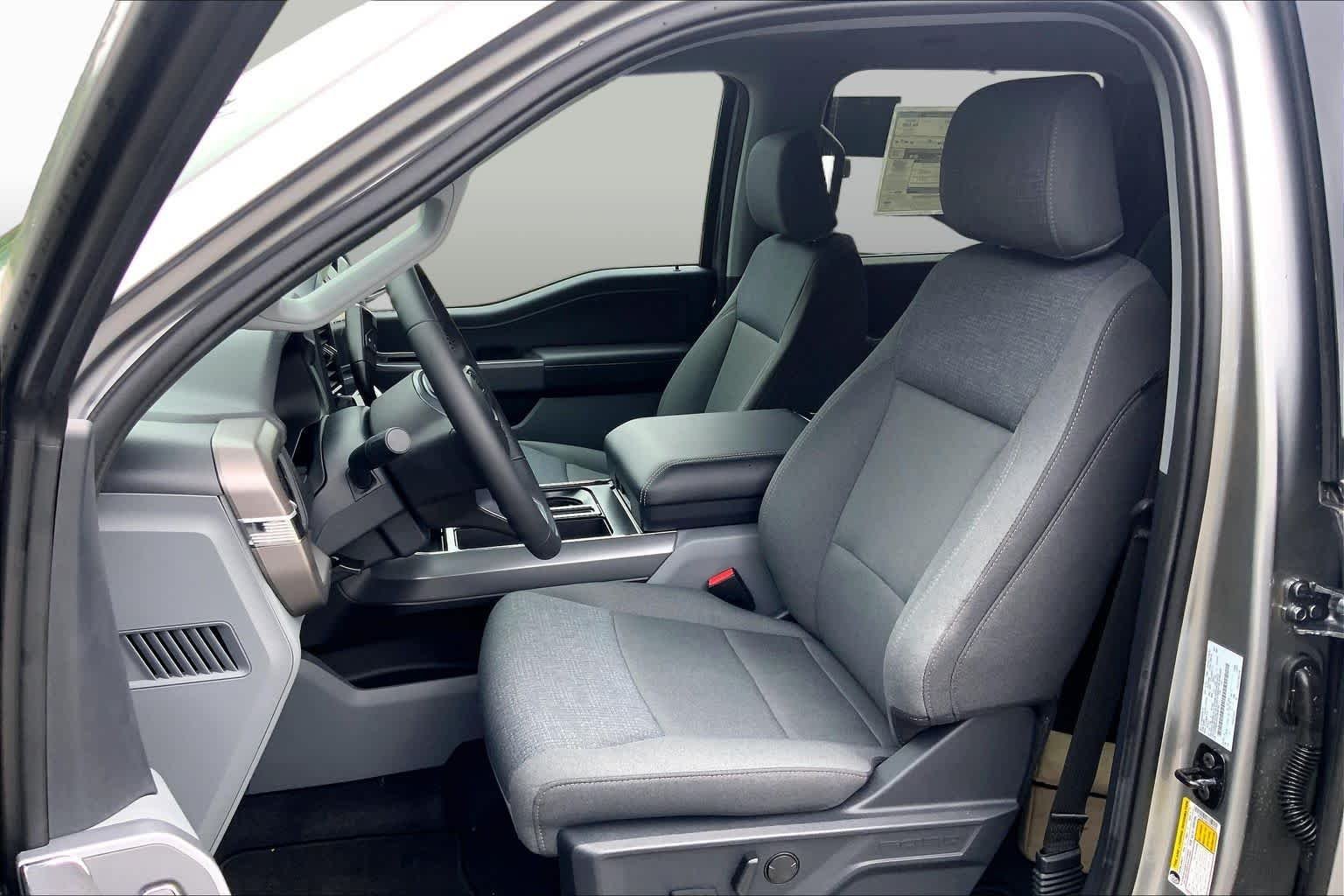 2026 Ford F-150 XLT - Photo 13