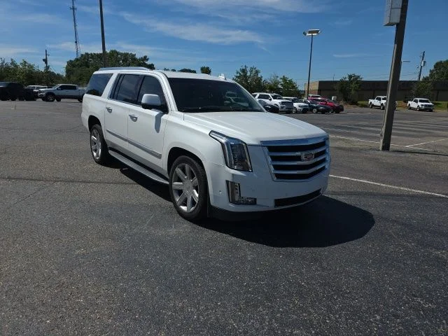 2018 Cadillac Escalade ESV 2WD Premium Luxury's photo