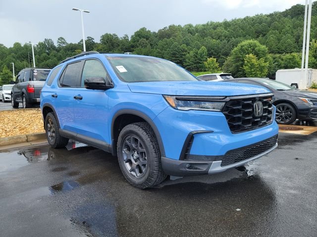 Used 2025 Blue Honda TrailSport image 3