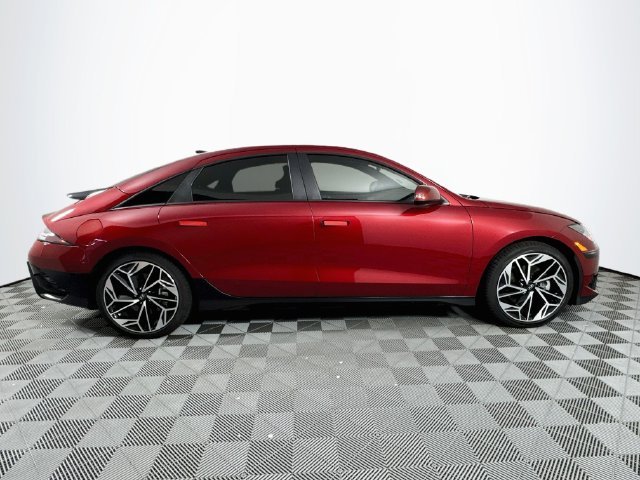 Certified Used 2025 Red Hyundai SEL image 9