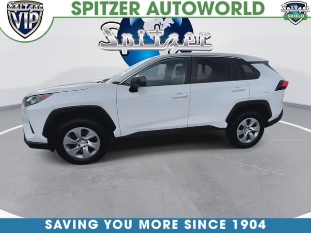Used 2022 White Toyota LE image 6