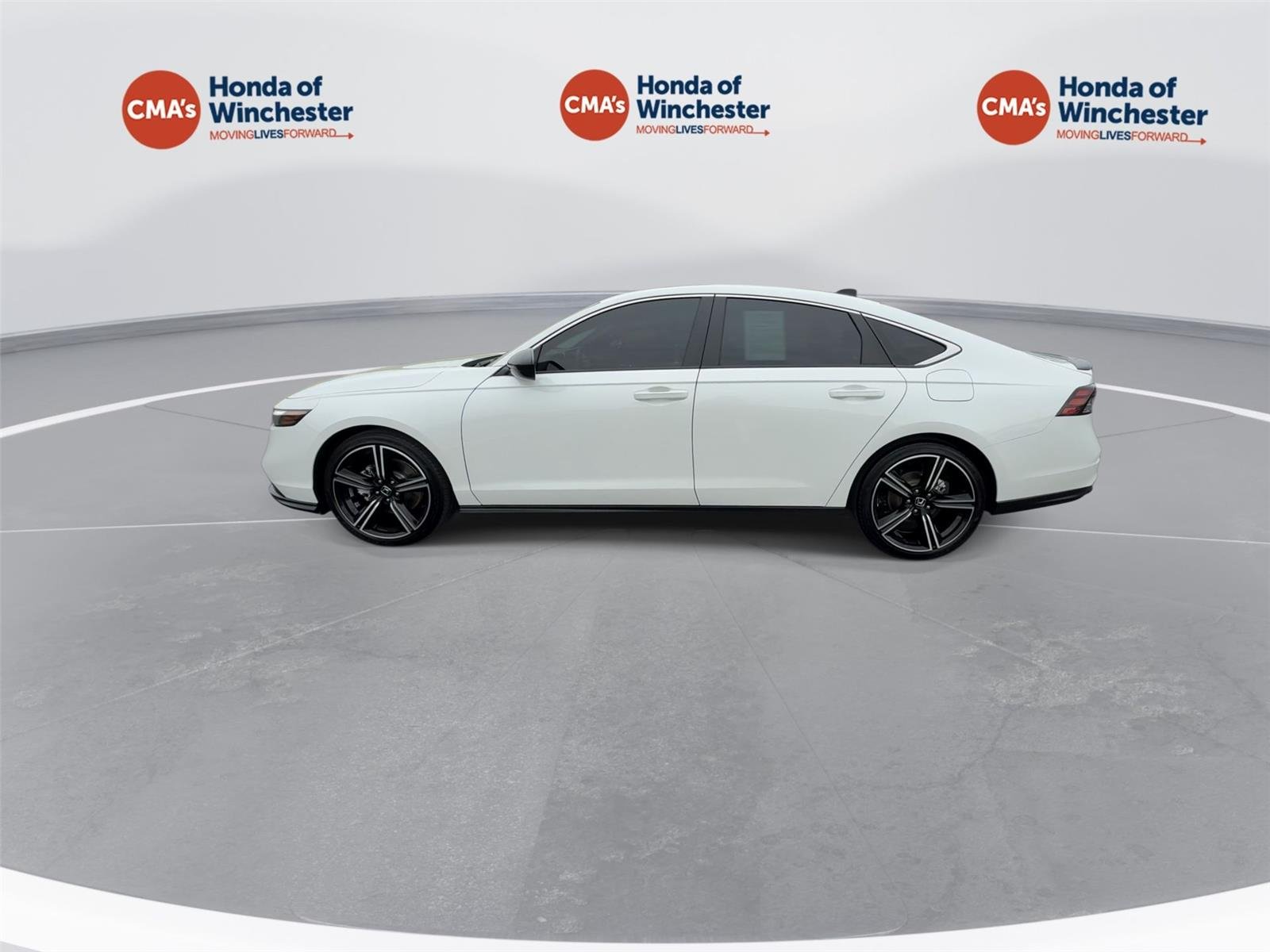 Used 2025 Platinum White Pearl Honda Sport image 5