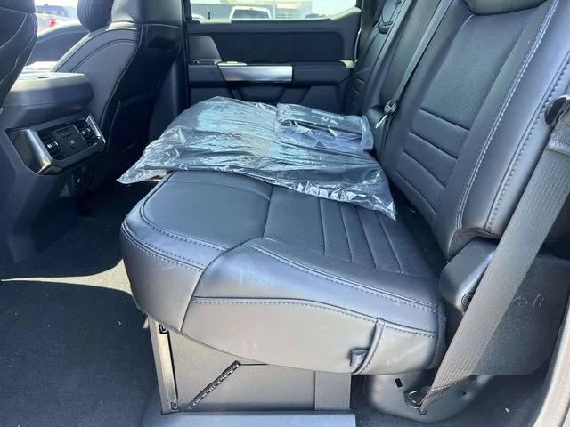 New 2026 Glacier Gray Metallic Tri-Coat Ford Platinum image 5