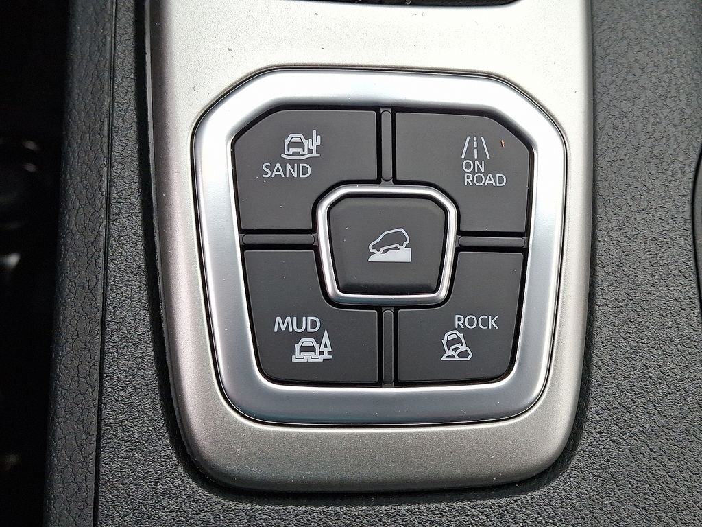 2026 Nissan Frontier SV - Photo 17
