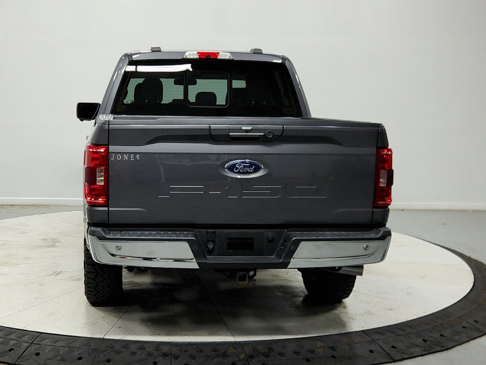 Used 2021 Gray Ford XLT image 7