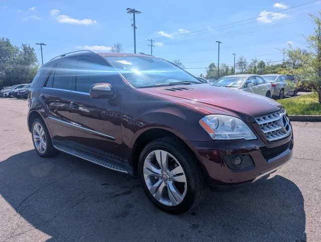 Used 2010 Red Mercedes-Benz ML 350 image 1