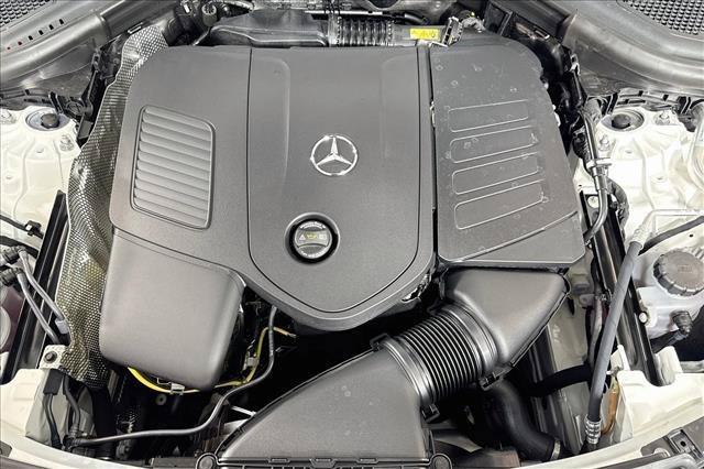 New 2026 Polar White Mercedes-Benz GLC 300 image 58