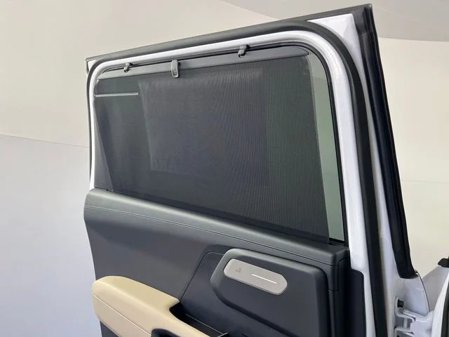 New 2027 White Kia EX image 36
