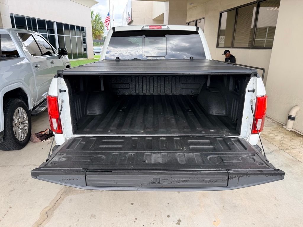 Used 2020 White Ford Lariat image 32