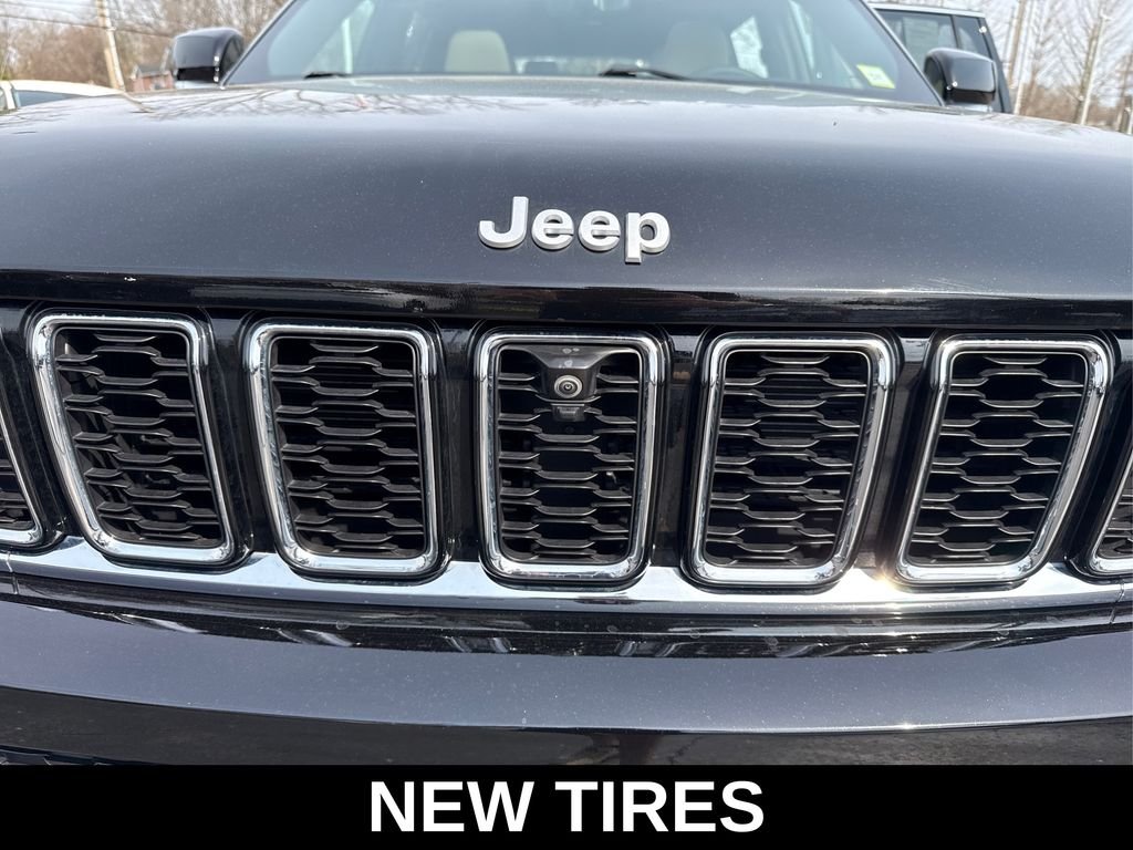 Used 2025 Black Jeep Limited image 18