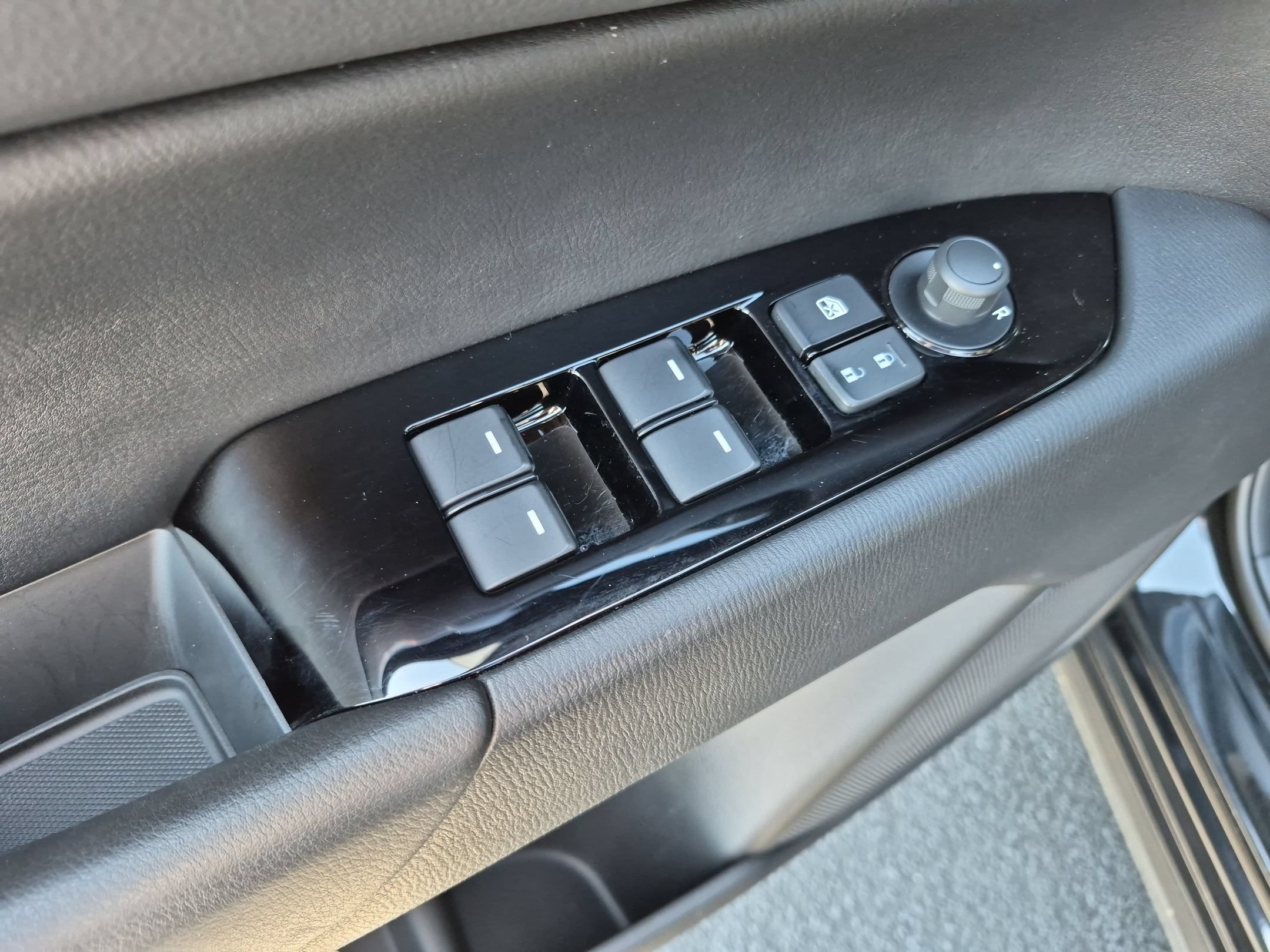Used 2025 Jet Black Mica Mazda 2.5 S Preferred Package image 13