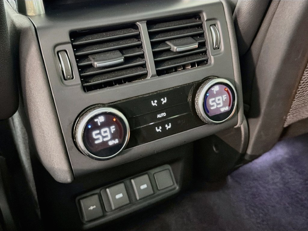 Certified Used 2023 White Land Rover S R-Dynamic image 27