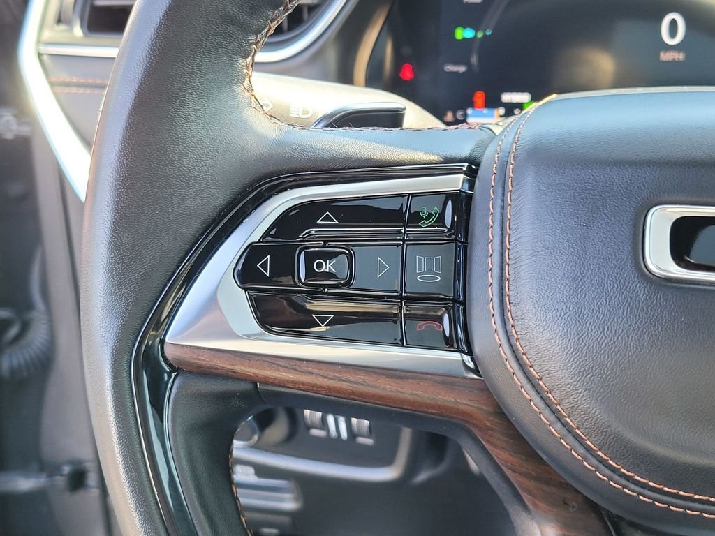 Used 2022 Gray Jeep Summit 4xe image 25