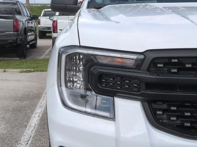 New 2026 Oxford White Ford XL image 10