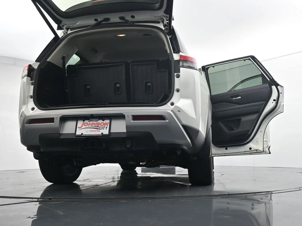 2023 Nissan Pathfinder Platinum - Photo 48