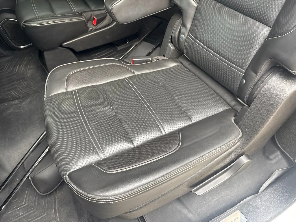 Used 2017 White GMC Denali image 43
