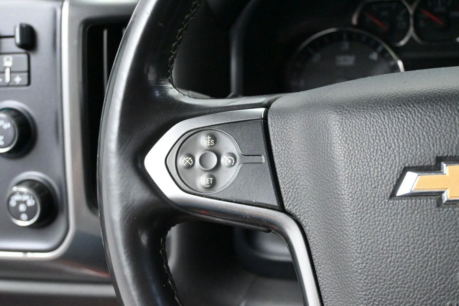 Used 2014 Victory Red Chevrolet LT image 17
