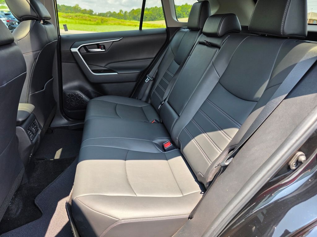 Used 2023 Black Toyota XLE Premium image 15