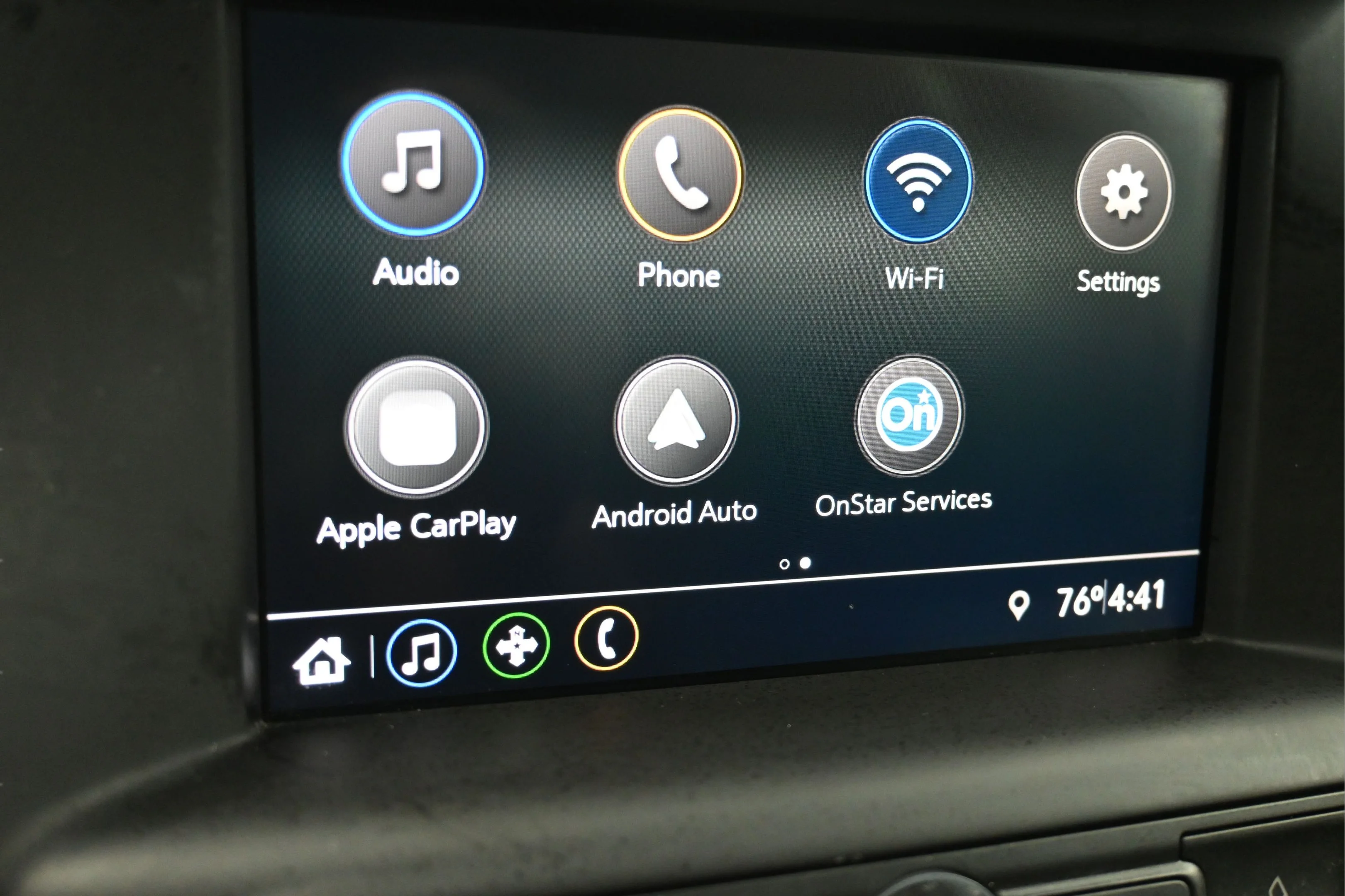 Used 2020 Ebony Twilight Metallic GMC SLE image 19