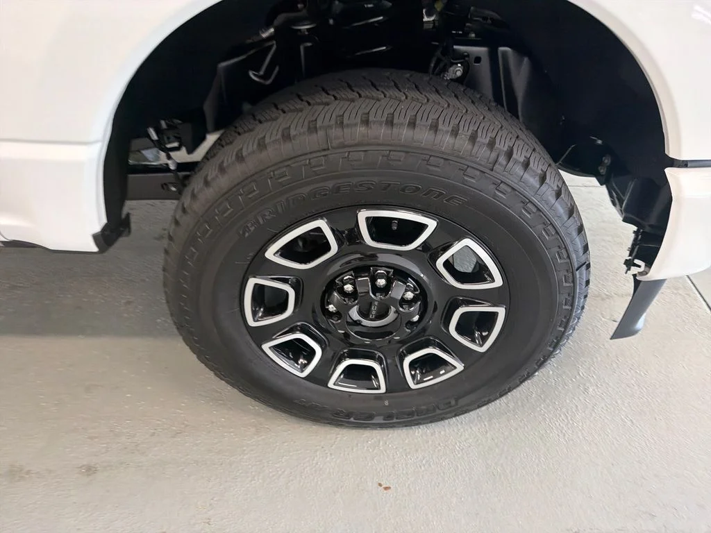 New 2026 Star White Metallic Tri-Coat Ford F-250® Platinum® image 5