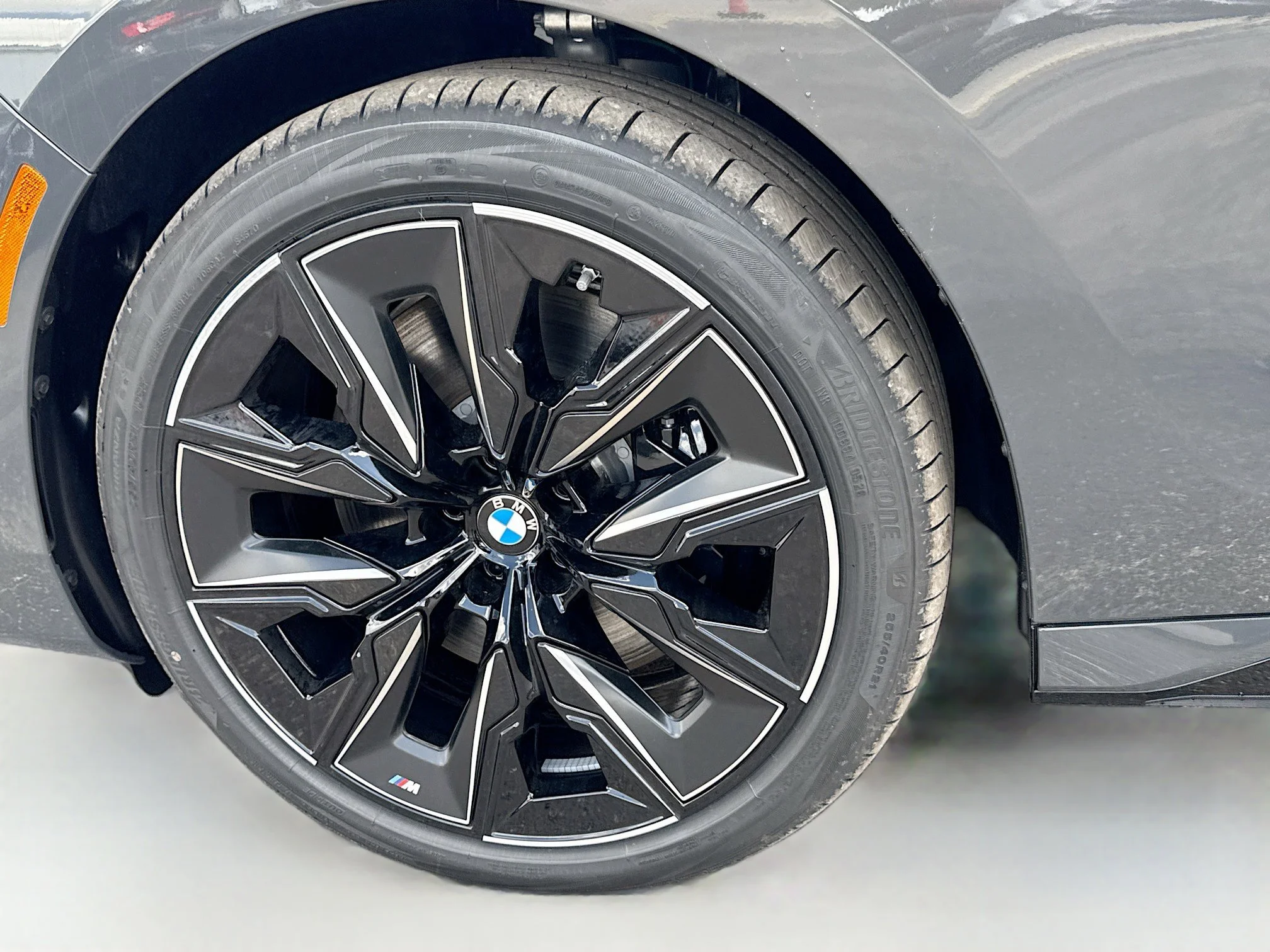 New 2026 Dravit Grey Metallic BMW 760i xDrive image 40