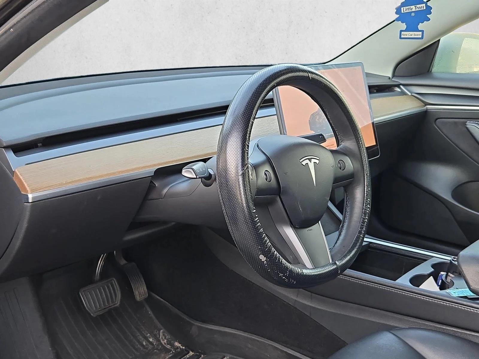 Used 2022 Silver/Gray Tesla Long Range image 9