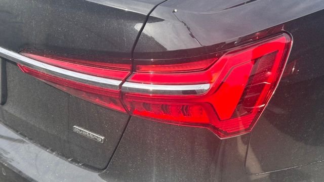 Used 2019 Mythos Black Metallic Audi 3.0T Prestige image 6