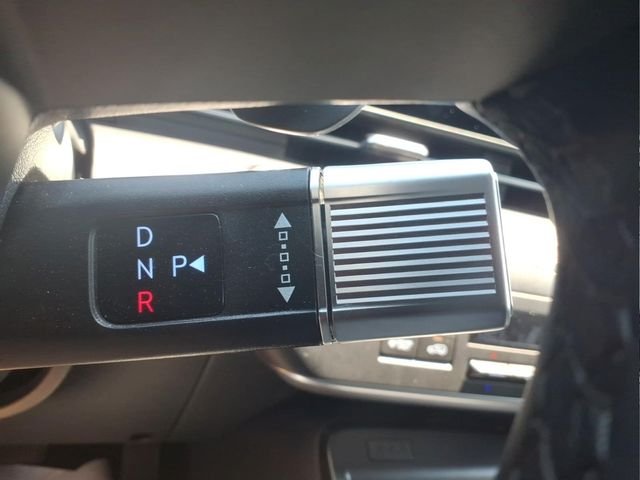 Certified Used 2024 Black Hyundai SEL image 27