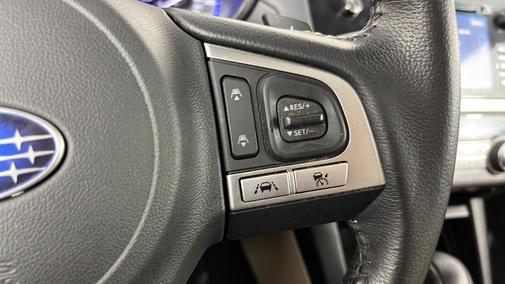 Used 2016 Crystal White Pearl Subaru 3.6R image 27