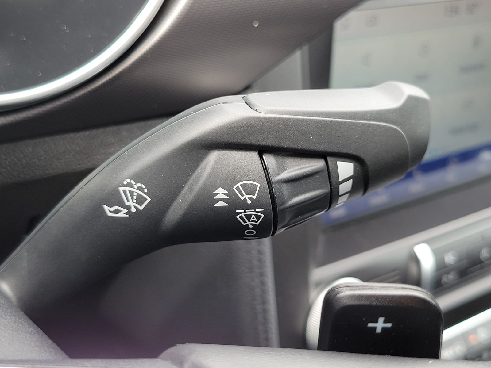 Used 2022 White Ford EcoBoost Premium image 20