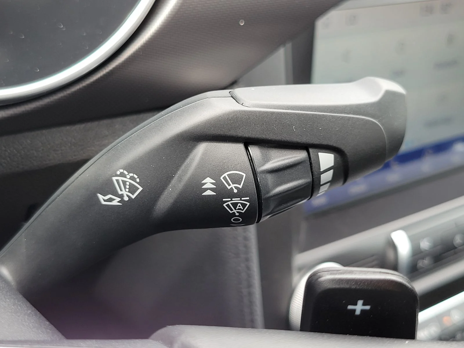 Used 2022 Oxford White Ford EcoBoost Premium image 20