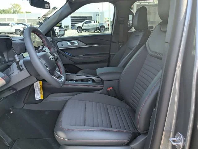 New 2027 Carbonized Gray Metallic Ford ST-Line image 40