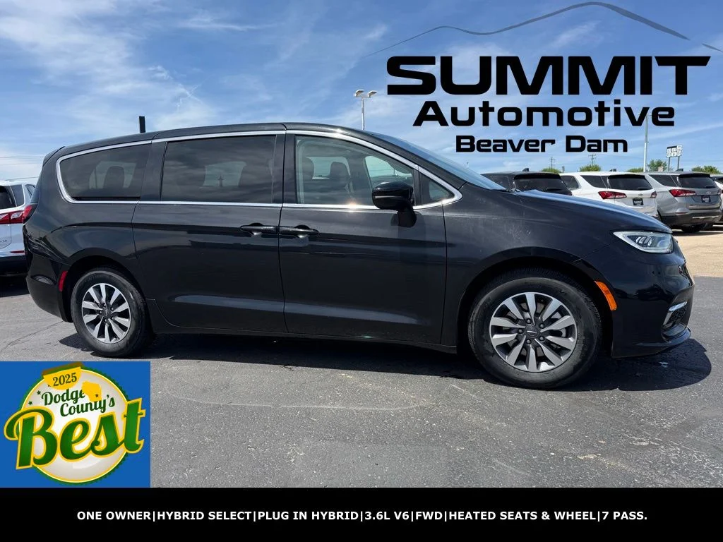 2024 Chrysler Pacifica Hybrid Select PHEV's photo