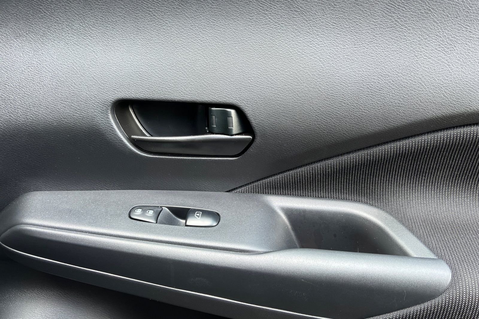 2025 Nissan KICKS PLAY Base - Photo 23