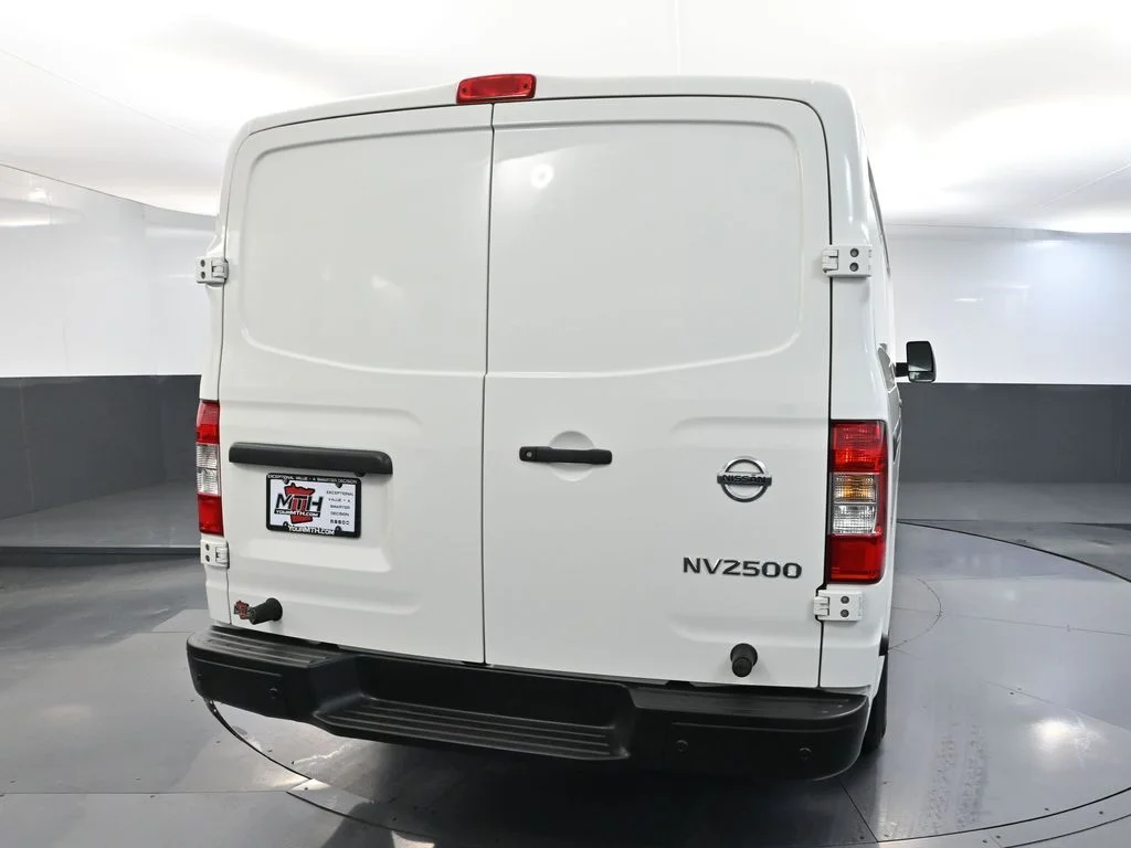 Used 2019 White Nissan SV image 6