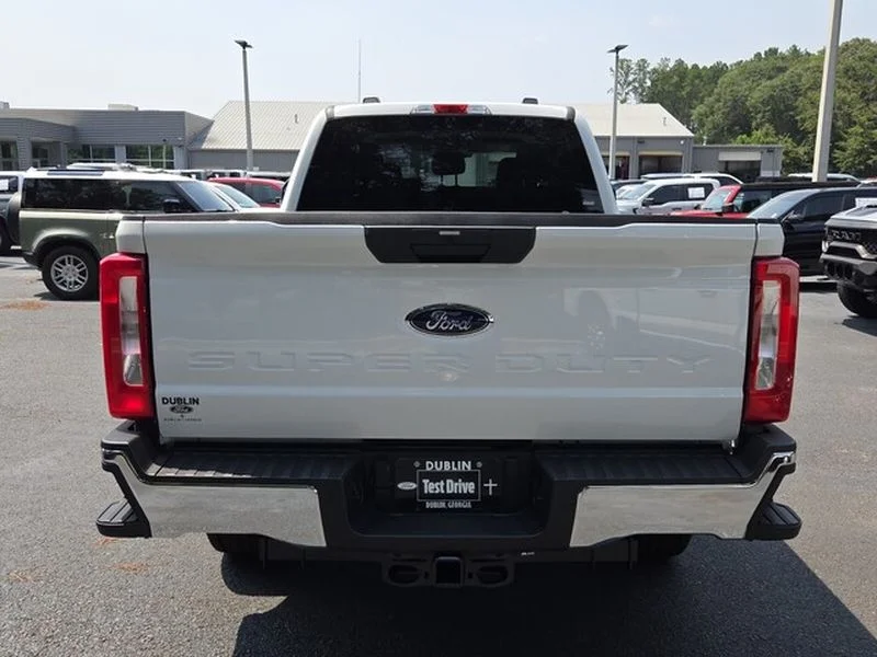 New 2026 Oxford White Ford F-250® XLT image 13
