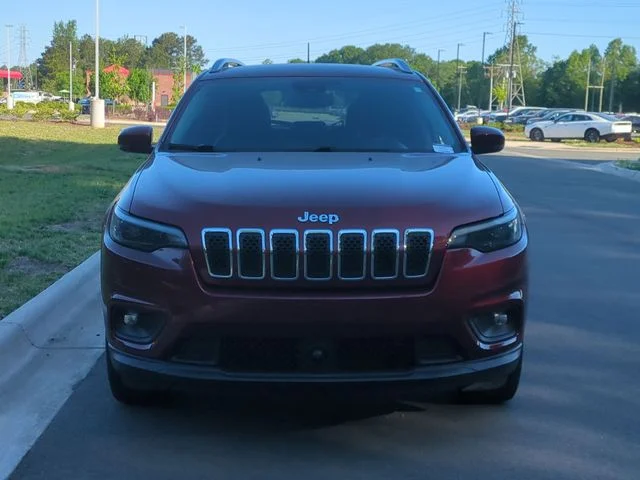 Used 2021 Red Jeep Latitude Lux image 16