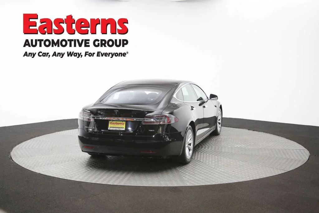 Used 2018 Black Tesla 75D image 34